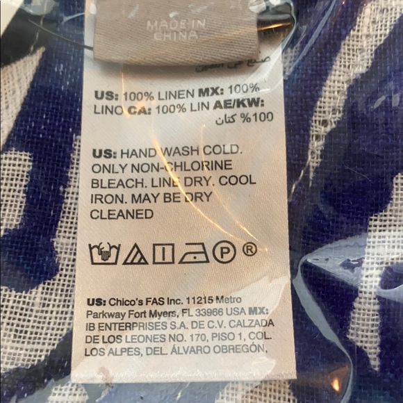 NWT! Chico’s Ikat Linen Poncho. Blue/white print - Picture 7 of 10